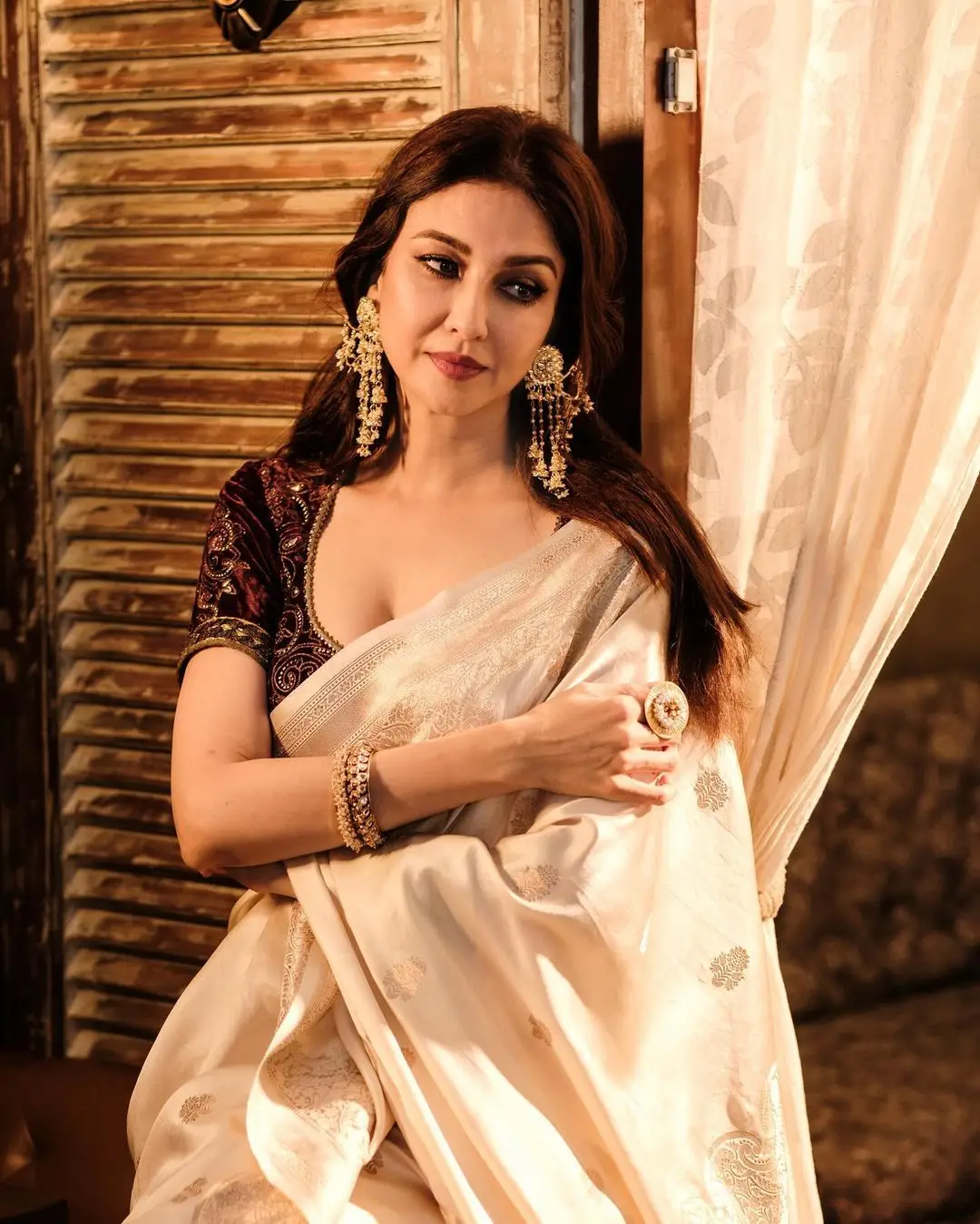 Bollywood Actress Saumya Tandon in White Saree